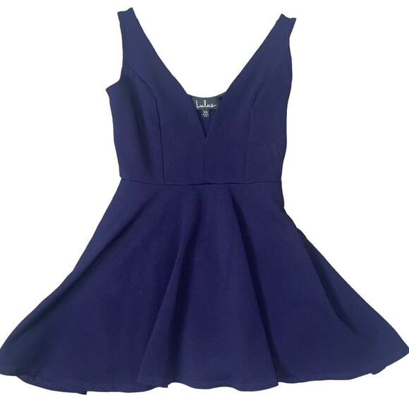 LuLu’s dress Feel Good Navy Blue Skort Dress V- plung neck SZ XS fit & flare - Picture 4 of 10